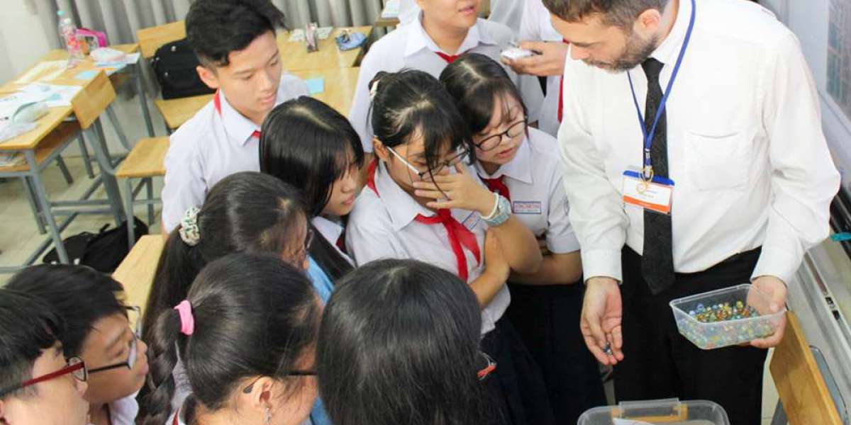 Teaching Opportunities in Vietnam: Your Calling Awaits