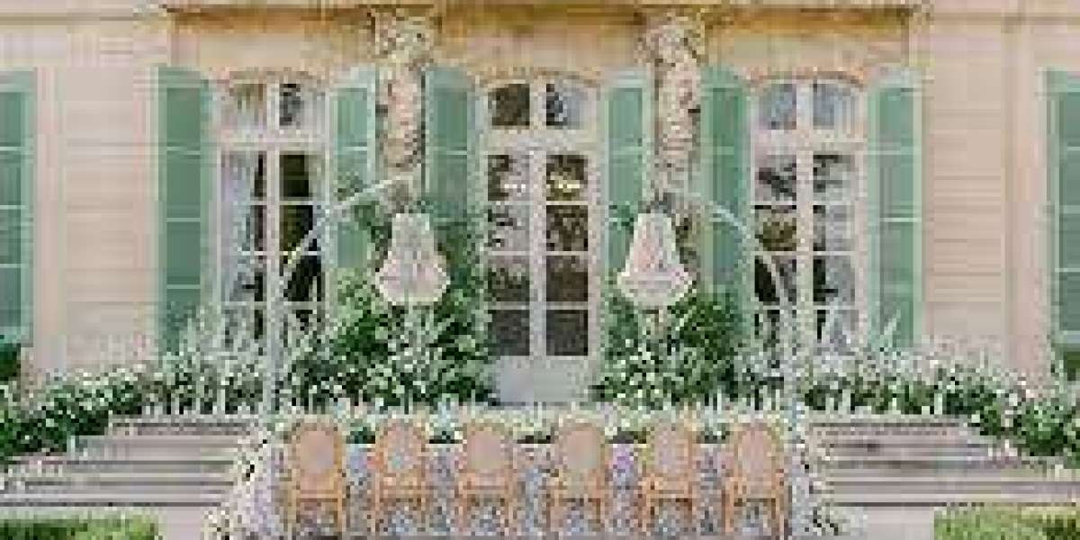 Wedding Planner Provence France’s Guide to New Year Nuptials in 2024