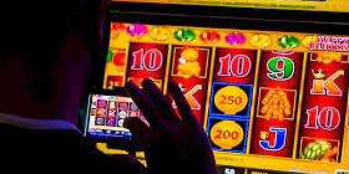 Judi Slot Online: Navigating the Dynamic World of Online Slot Gambling