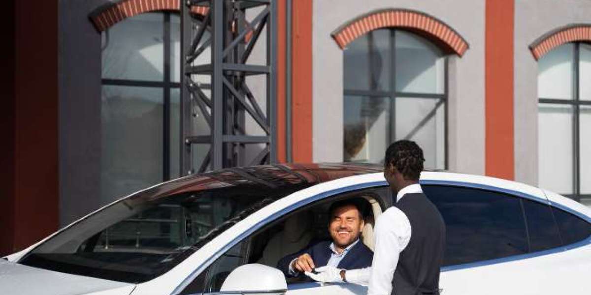 Unveiling Luxury Exploring Mercedes in the UAE