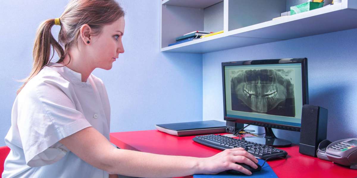 Streamlining Workflows, Enhancing Care: How Dental Software Empowers Dental Professionals