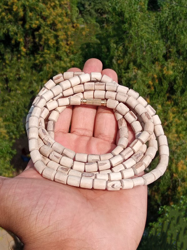 Three Round Clantial Shape Kanthi Mala
