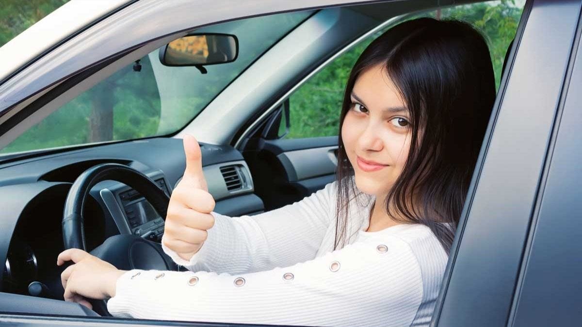 Revolutionizing Driver Education The Rise of Automatic Driving Lessons - BusinessMilestone
