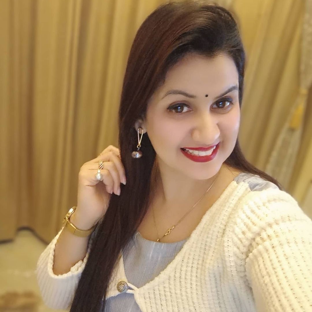 Book The Gomti Nagar Call Girls Service Cheap Rate