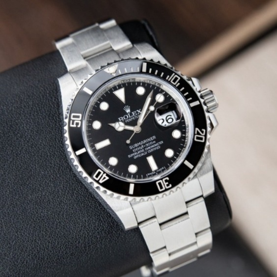 The Evolution of the Rolex Submariner: From 1953 to Today | Vipon