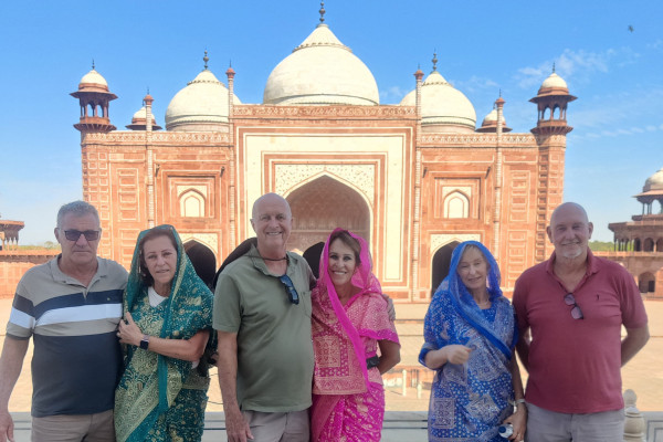 Taj Mahal Tour from Delhi with Guide & Lunch | Day Trip