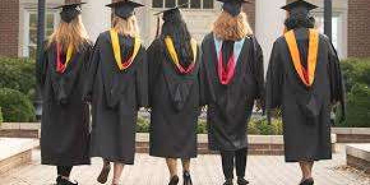 The Ultimate Guide to Master's Degree Hood: Meaning, Design, and Significance