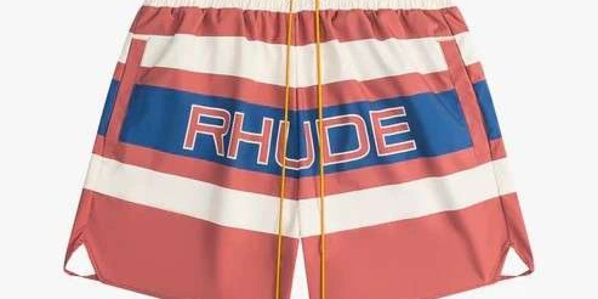 Effortless Edge: Why Rhude Shorts for Men Are a Streetwear Staple