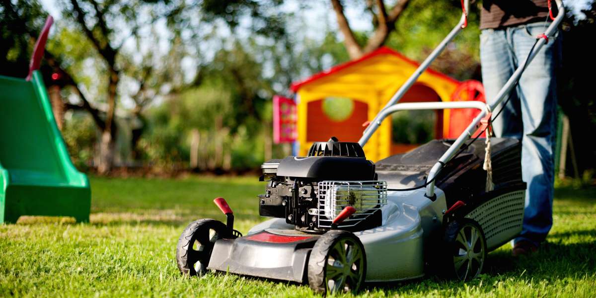 Stress-Free Lawn Maintenance for Busy Davie Residents