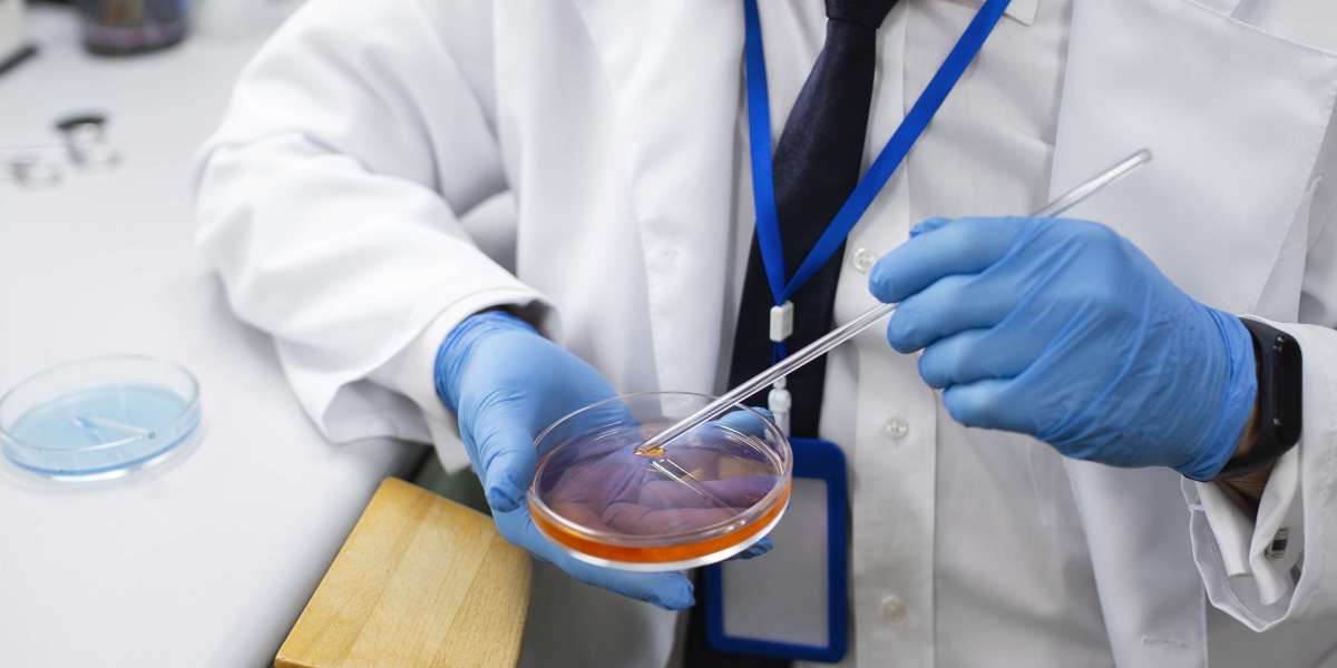 Semen Analysis Test in Dubai: A Simple Step for Men’s Health