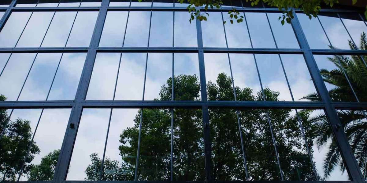 Commercial Window Tinting Enhances Efficiency, Comfort, and Security