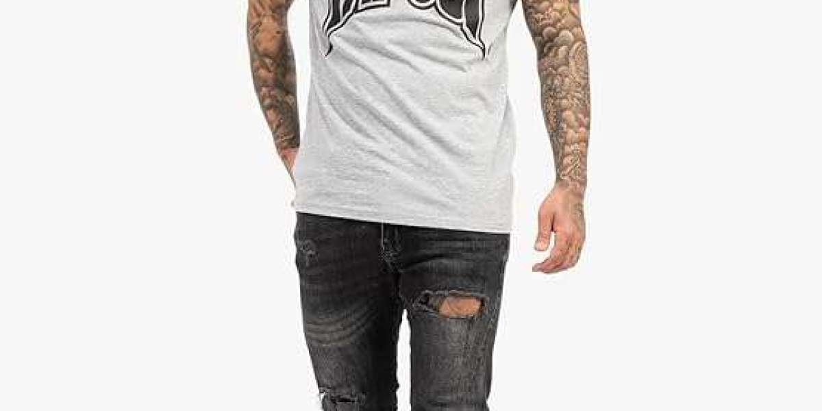 Bold American Style with Tapout Shirts & Apparel