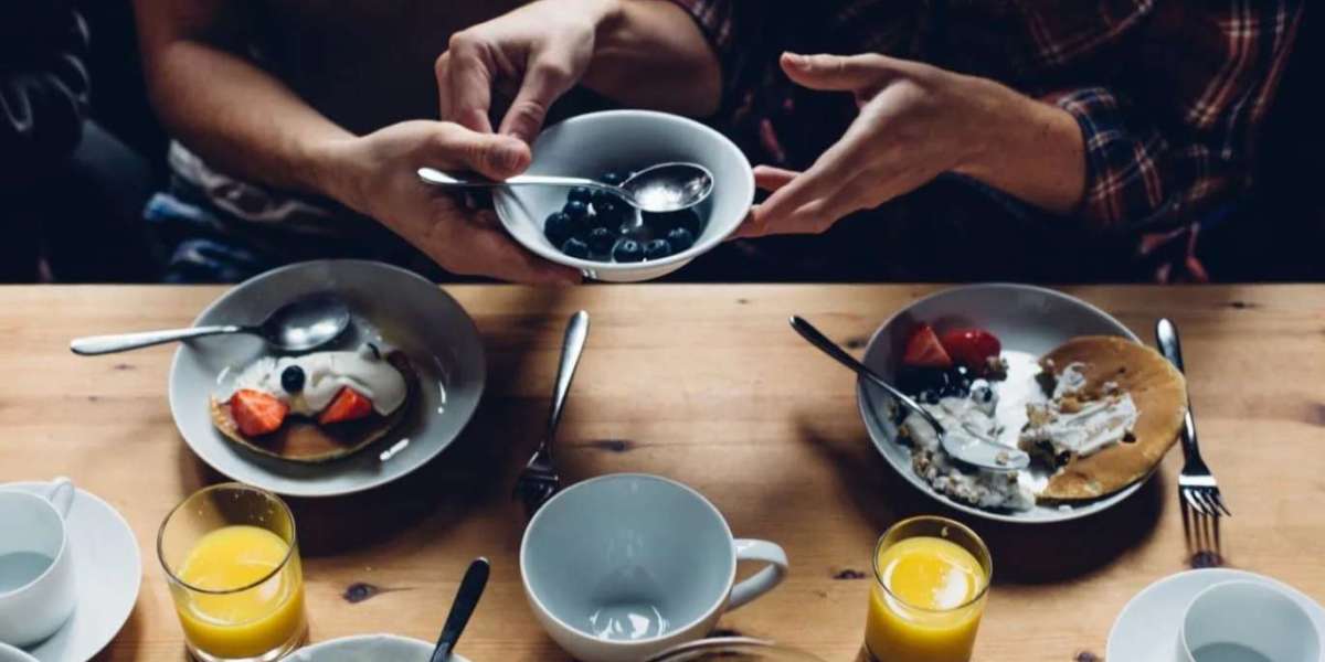 Mindful Eating: A Gulf Secret for Better Emotional Health