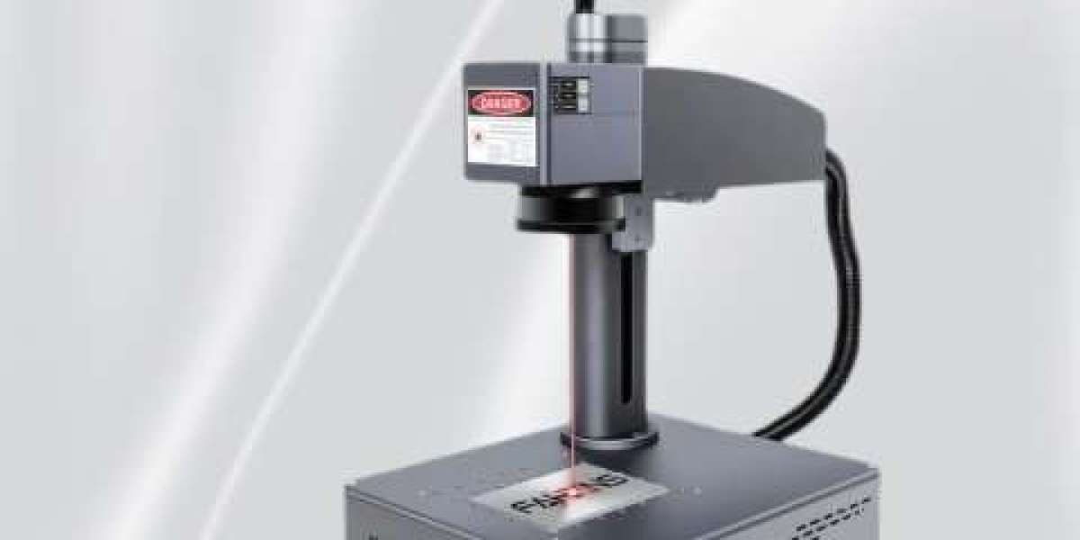 Perfezione e Precisione con la Nuova Macchina Marcatrice Laser: Tecnologia al Servizio dell’Eccellenza Industriale