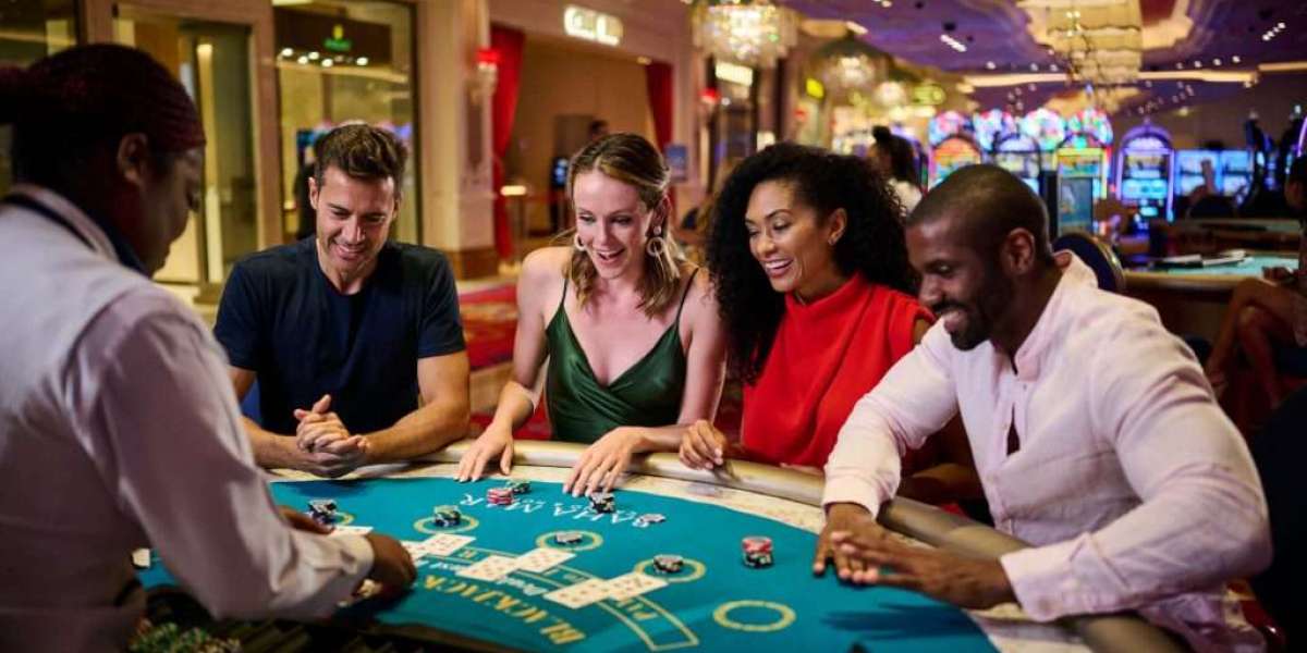 How Demo Play Helps You Test Slot Features Before Betting Real Money