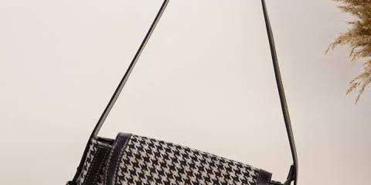 Stylish sling bag for everyday carry