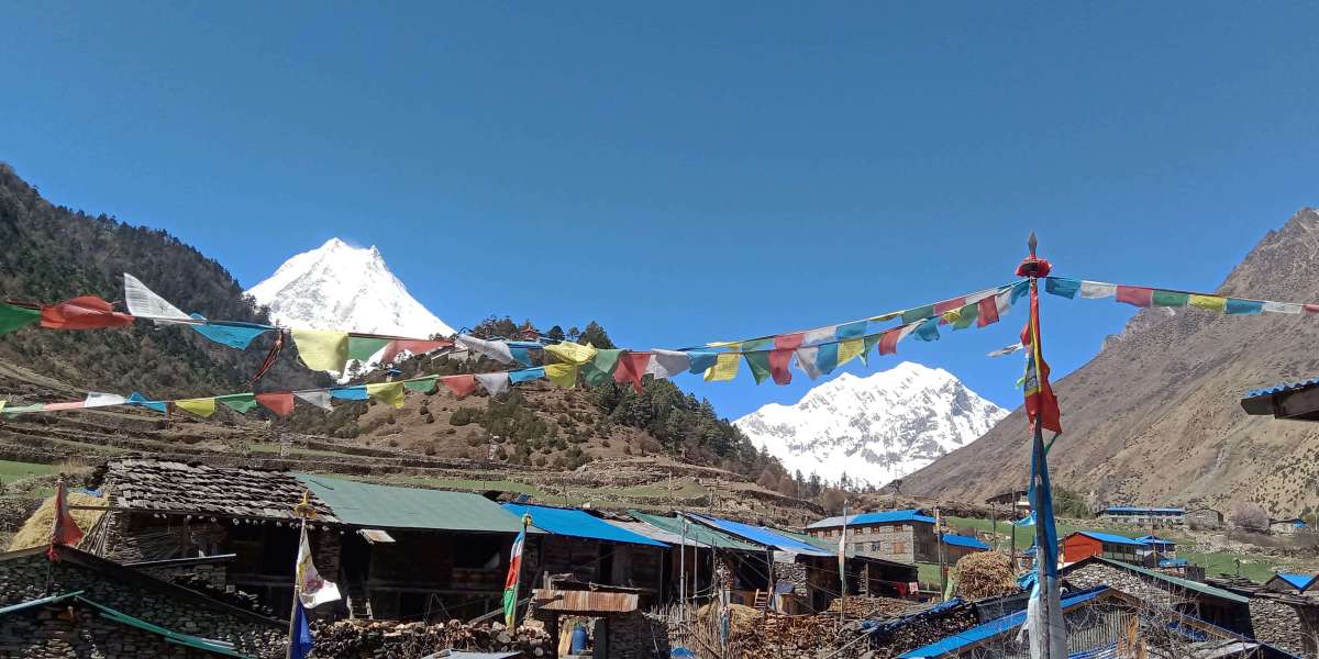 How to Deal with Rough Weather on the Annapurna Circuit