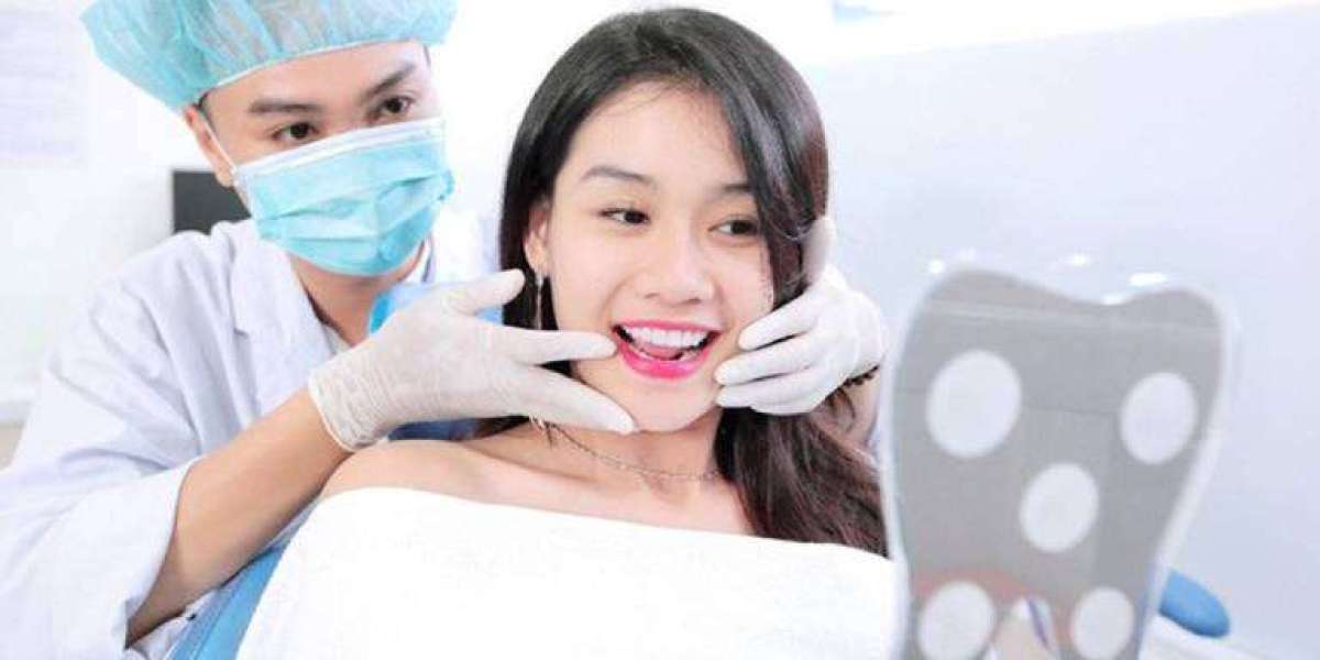 Trám răng sâu lỗ to bao nhiêu tiền? Bảng giá mới & Lưu ý cần biết