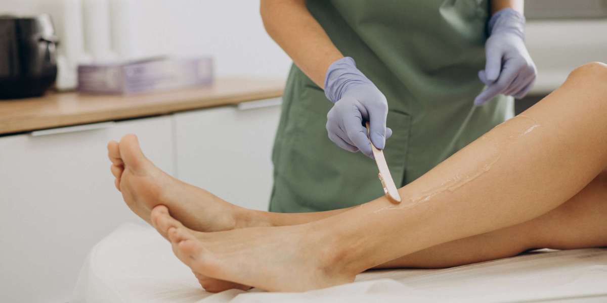 Waxing Services at Home in Lahore – Book Expert Beauticians Now