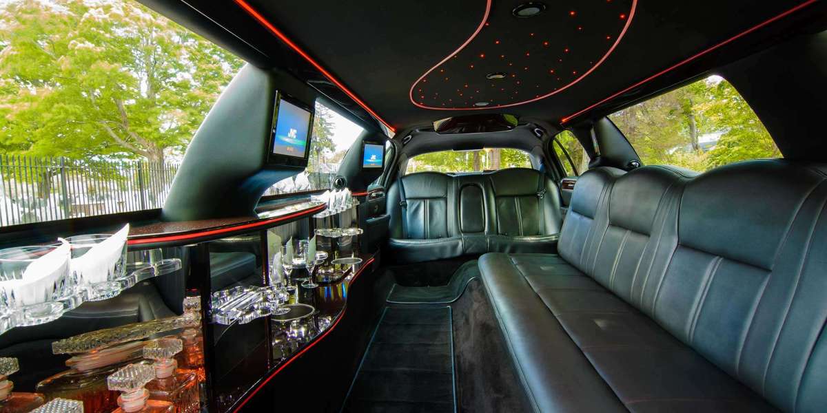 How Many Seats in a Stretch Limo? A Guide to Stretch Limousine Seating Capacity