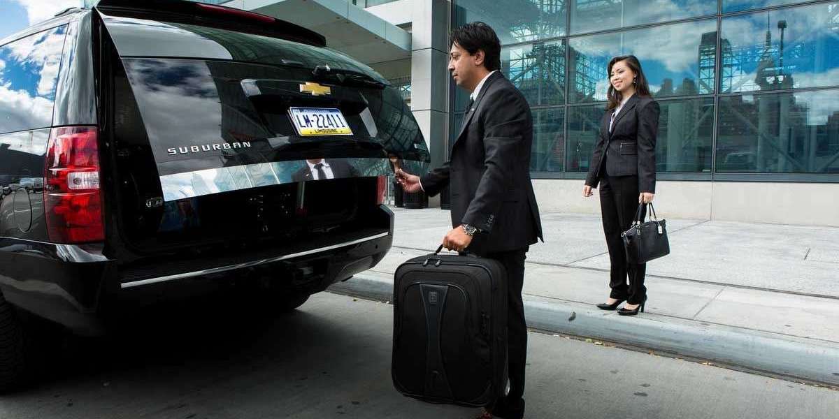 Why Choose Luxury Limo Services in Boca Raton