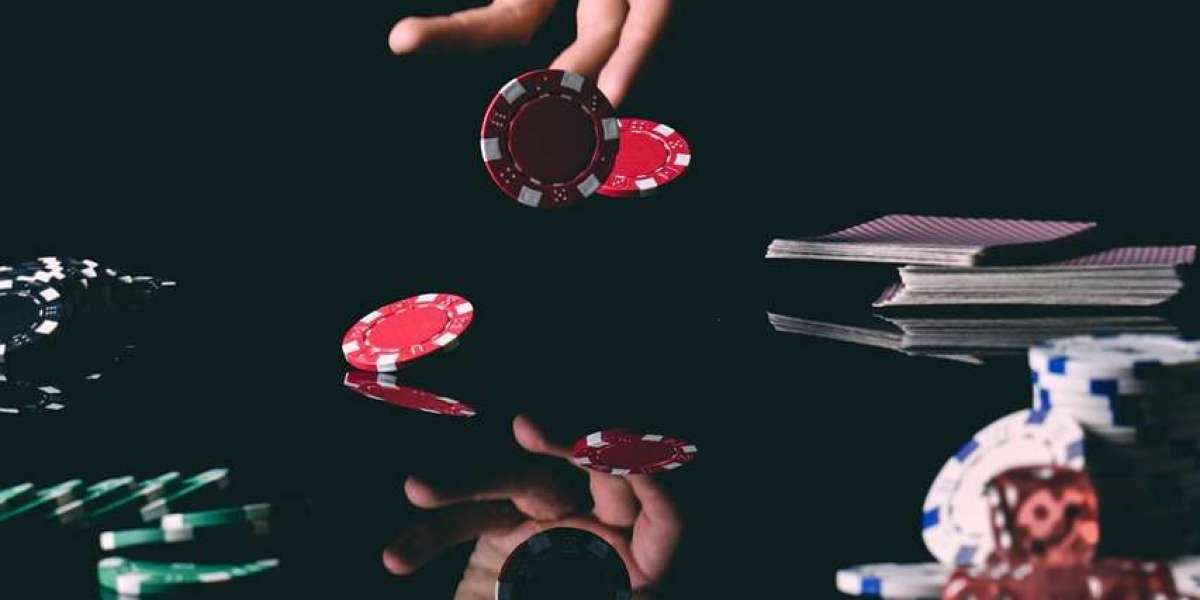 Casinò Live vs Casinò Online: Quale Opzione Scegliere nel 2025 e Perché