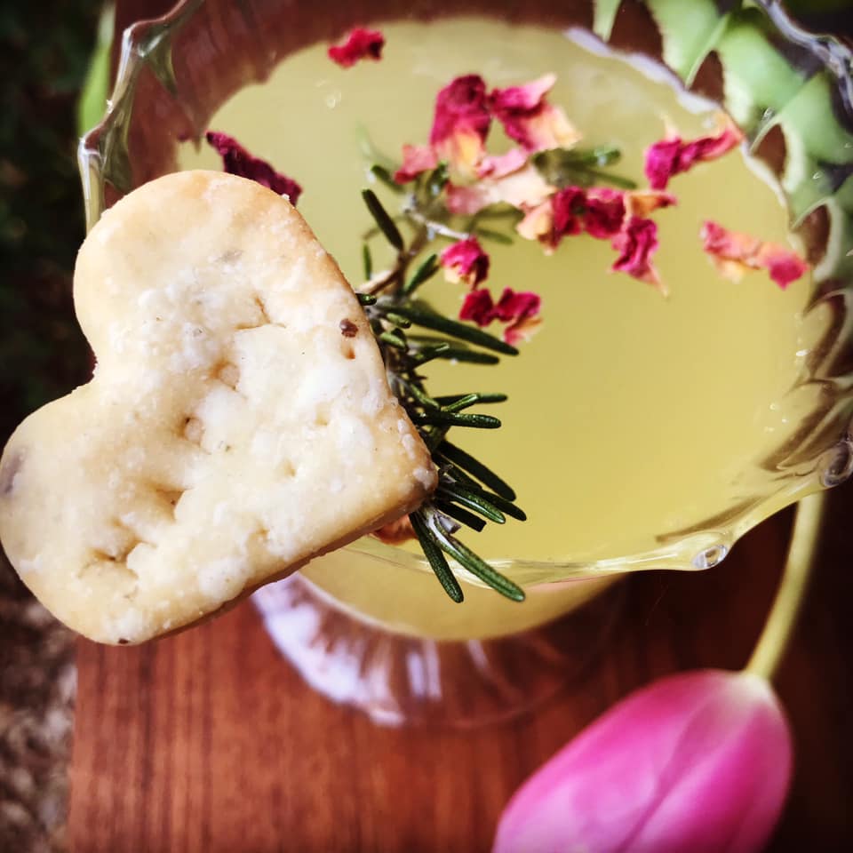 Ginger Lime Shrub: A Bold and Easy Mixer Recipe