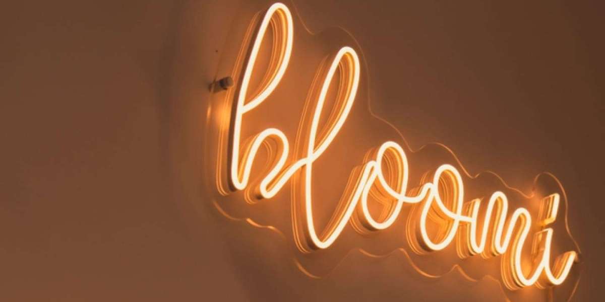 How Smart Signage Design Enhances Customer Experience