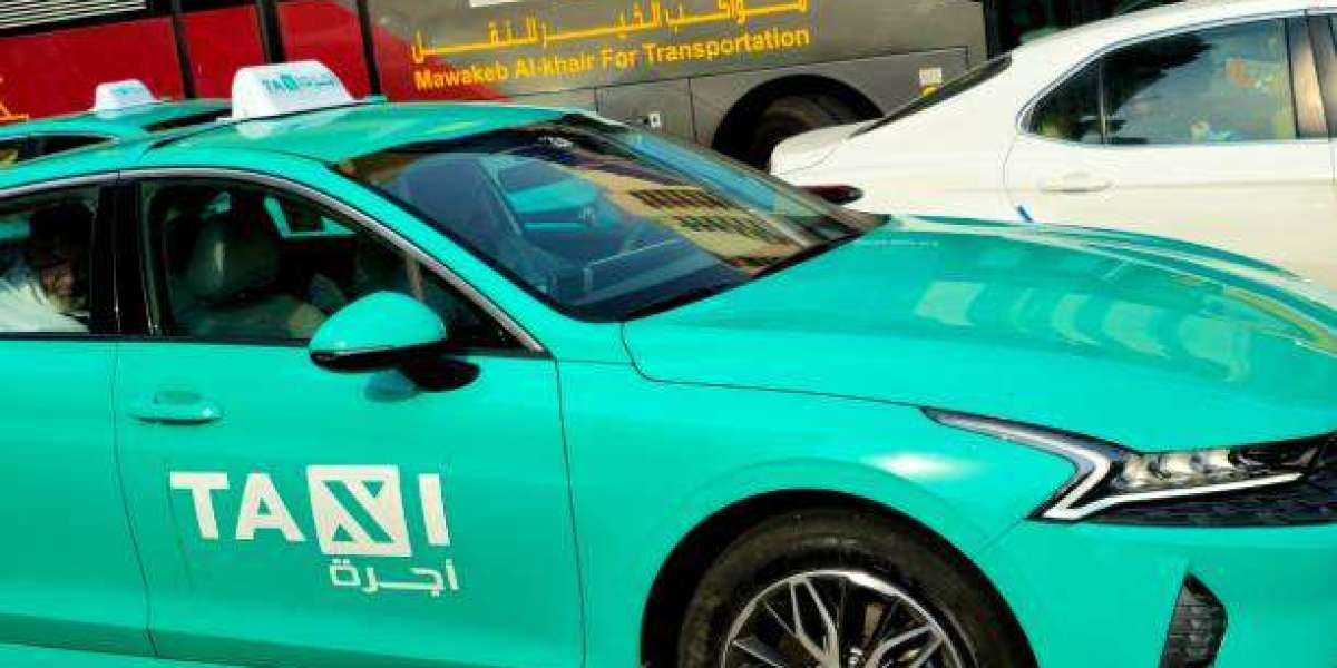 How to Book a Reliable Jeddah to Makkah Taxi for Your Umrah Trip