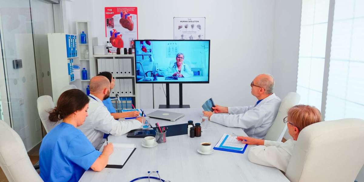 Can a Healthcare Virtual Assistant Replace In‑House Admins?