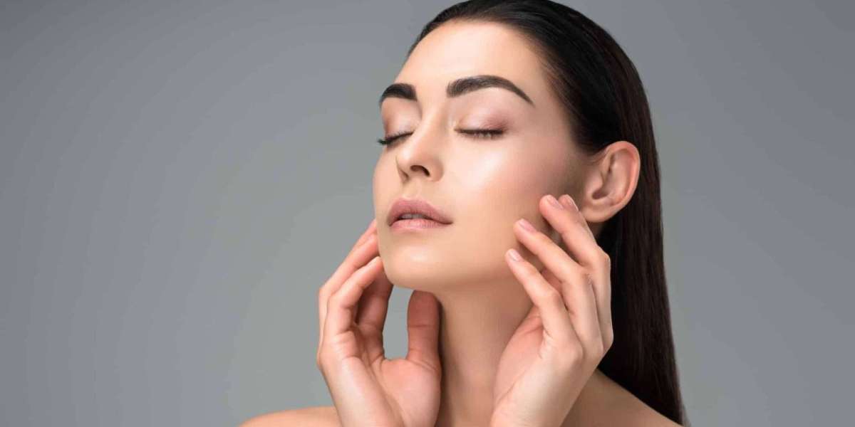 Deep Plane Facelift Dubai: Achieve Long-Lasting Youthful Contours Without Looking Overdone