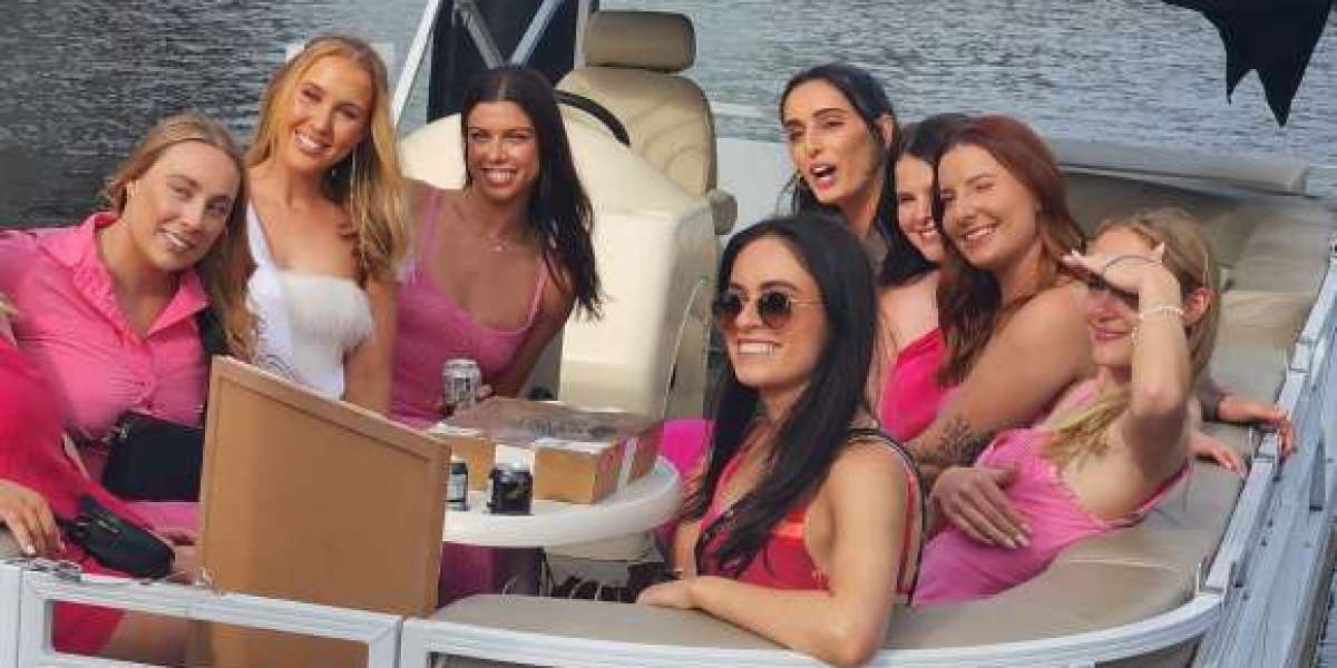Charter a Boat in Melbourne: Your Gateway to a Unique Waterfront Adventure