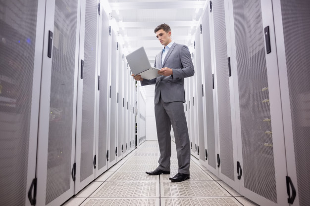 Outsourced Server Management: How to Choose the Best IT Support Company for your Server? - Comfort IT Solutions