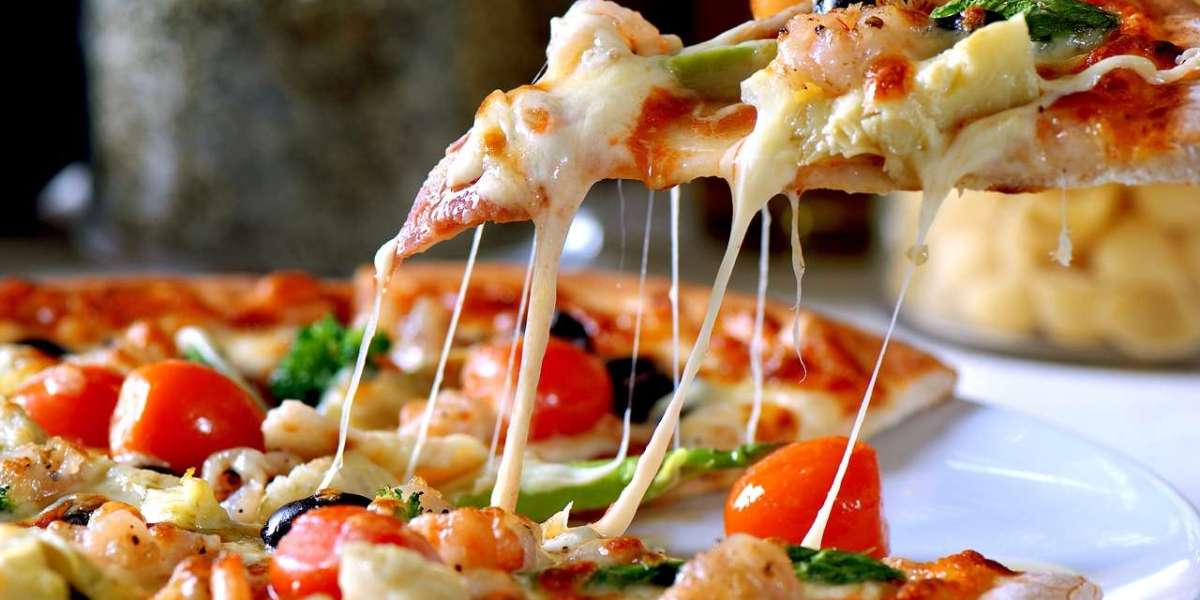 Pizza Lovers in Qatar: Let’s Talk About the Slice Life