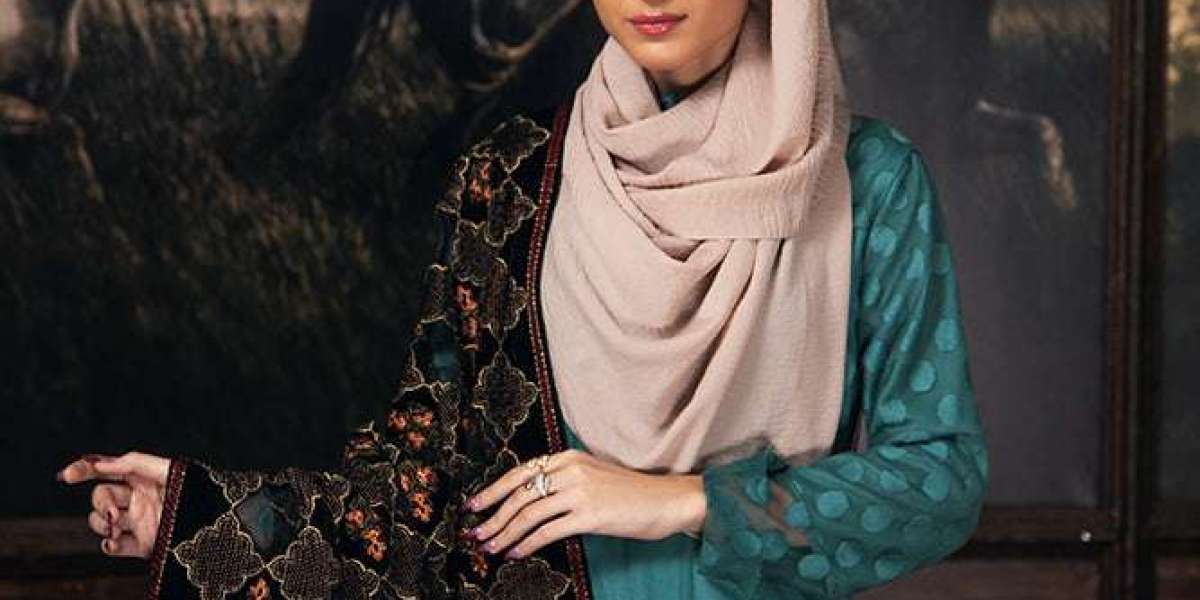 Velvet Pakistani Shawls: The Ultimate Winter Luxury for Women