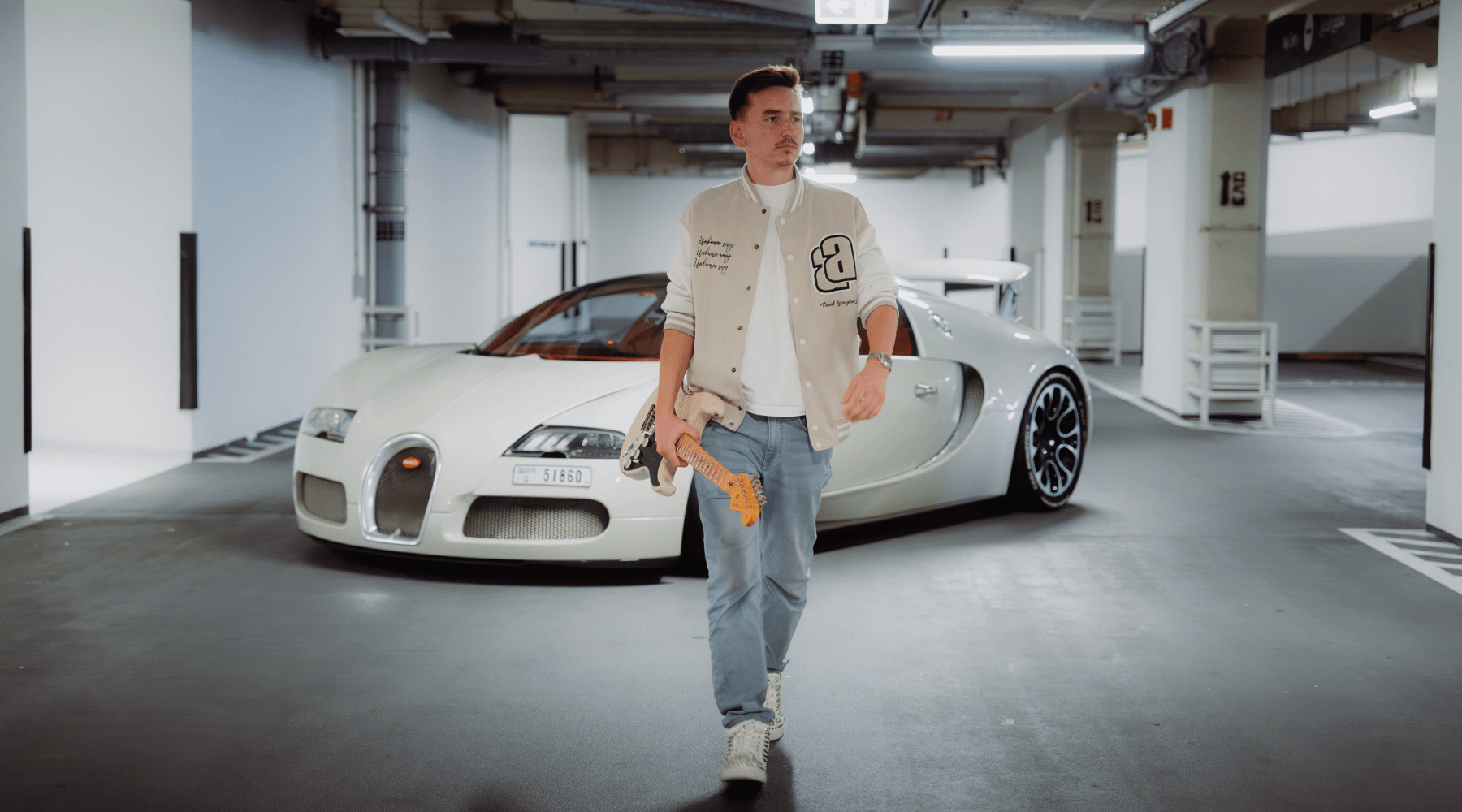 carlmoon.com | Experience Carl Moon's Music and Follow his Musical Journey on Top Music Streaming Platforms