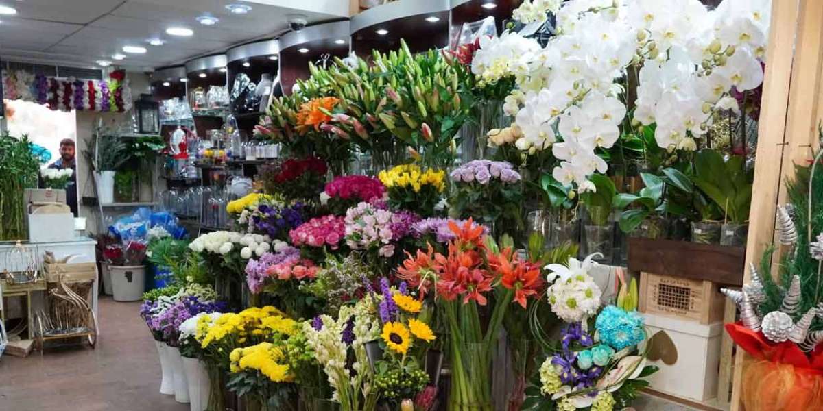 Premium Blooms Flowers by expert professionals at Flowers Mart