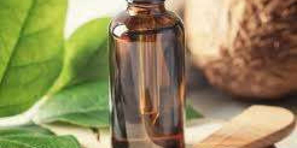Moisturizers for Oily Skin in Lahore – Your Complete Guide to Hydrated, Shine-Free Skin