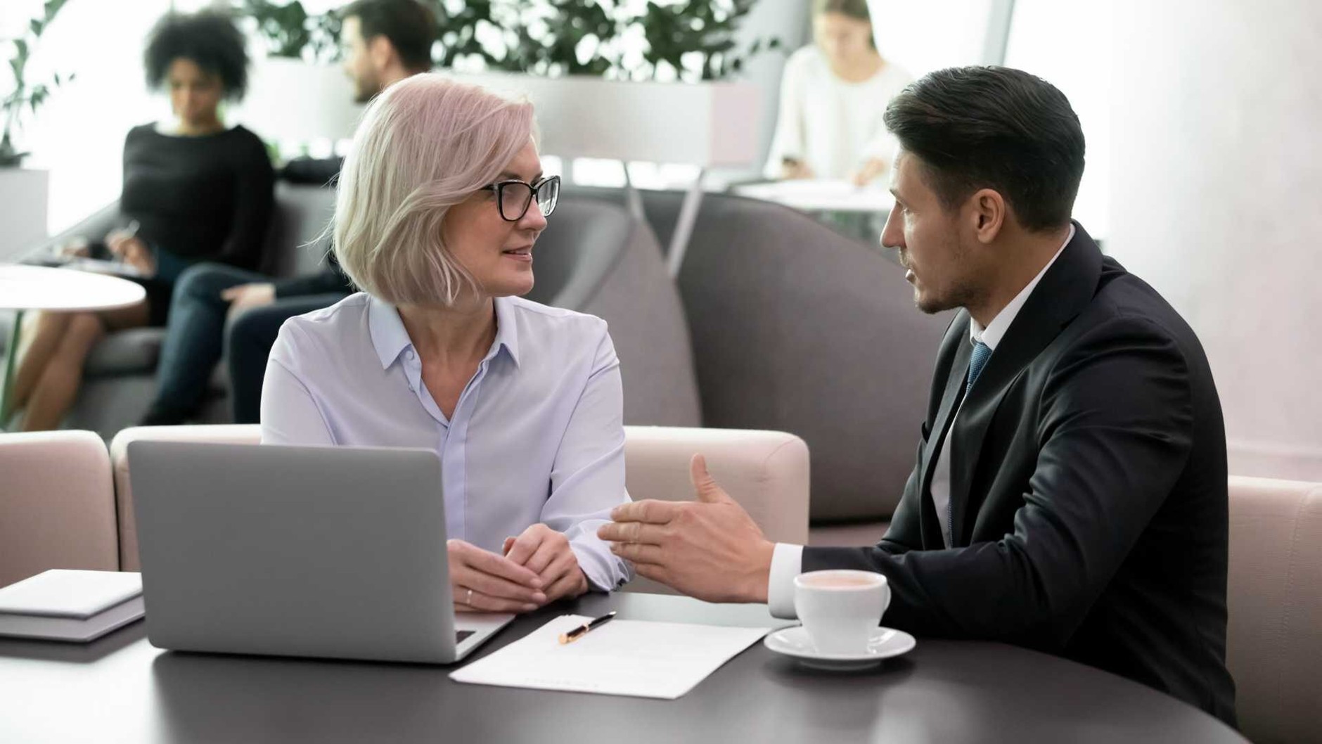 How Executive Coaching Shapes Stronger, Smarter Leaders? - Click To Write