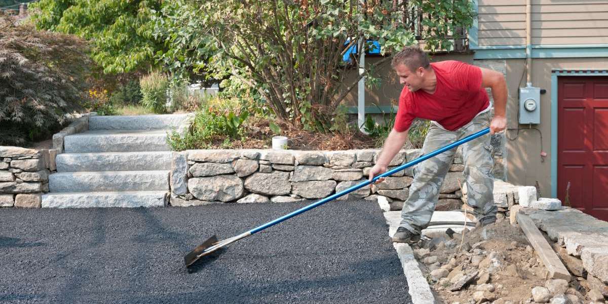 Expert Driveway Installers in Friendswood, TX | Enhancing Your Home’s Curb Appeal