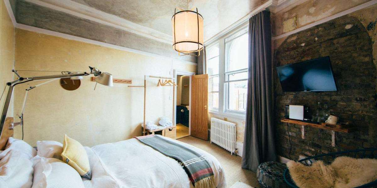Booking Hotels with No-Show Policies: Avoid Costly Mistakes