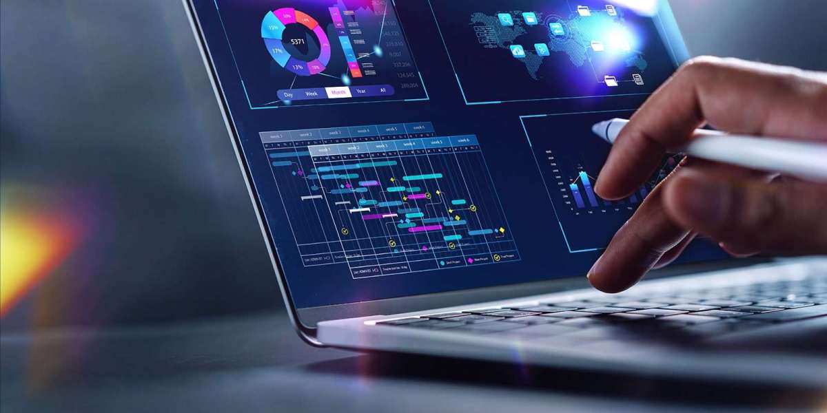 Rising Adoption of Data-Driven Strategies Accelerates the Analytics as a Service Market