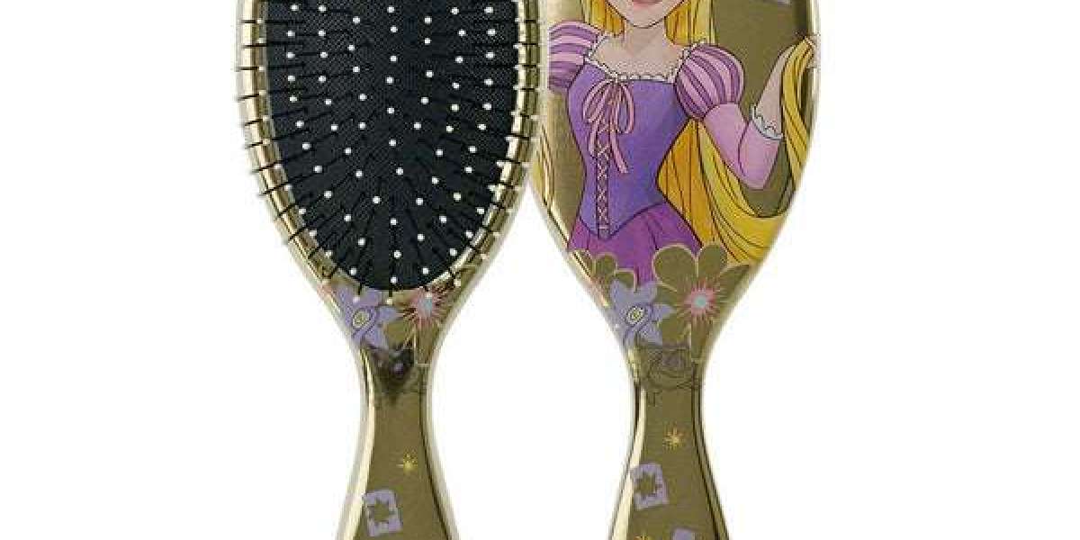 Discover the Benefits of Using a Wet Hair Brush