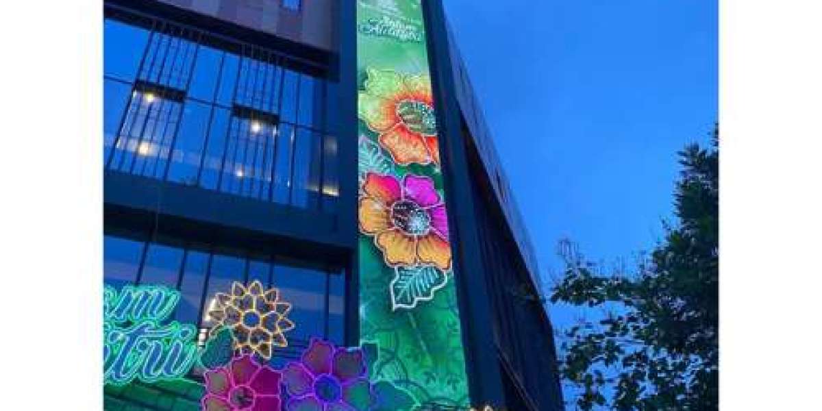 Enhance Your Business Visibility with Zoom Visual's Display Screens in Singapore