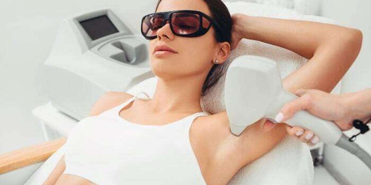 Full Body Laser Hair Removal vs Traditional Methods