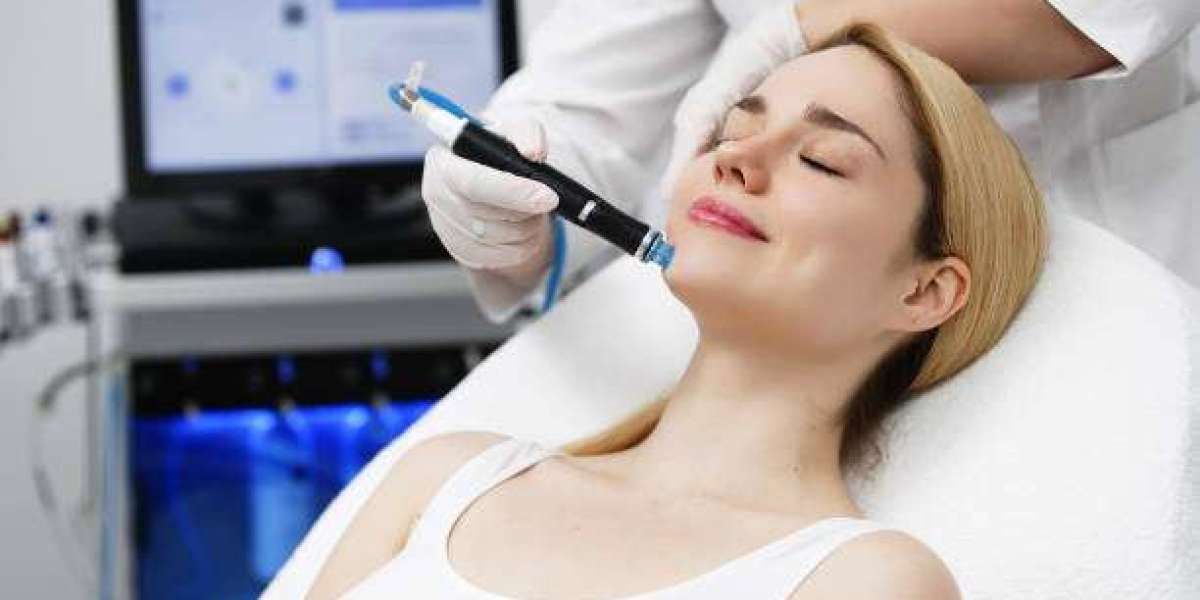 Top 6 Benefits of HydraFacial Treatment in Lahore