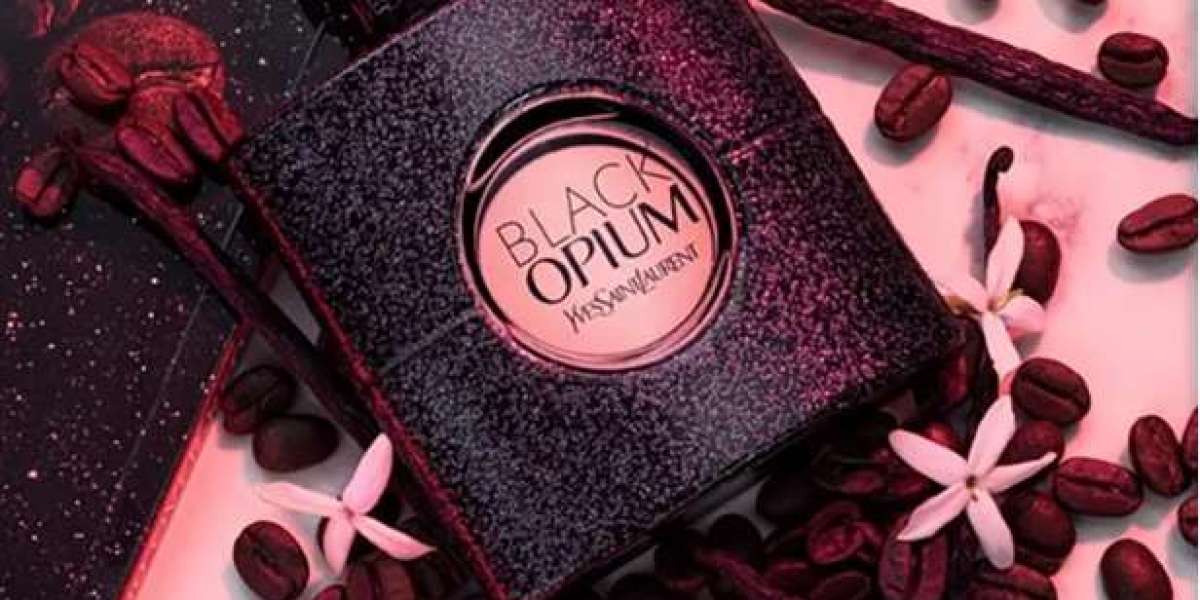 YSL Mon Paris Lumière淡香水：巴黎愛情的璀璨光芒