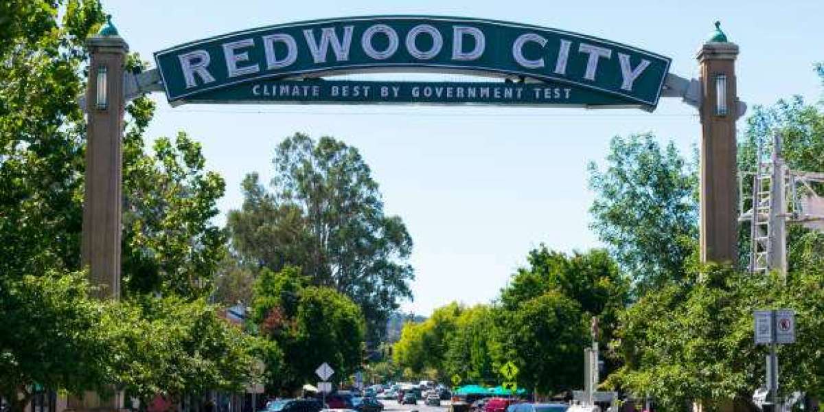A Complete Guide to Enhancing Your Smile with Veneers in Redwood City