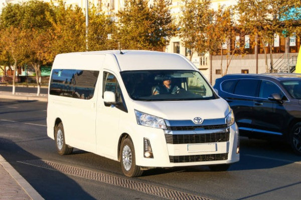 Maxi Taxi Glen Waverley – Spacious & Reliable Group Travel - JustPaste.it