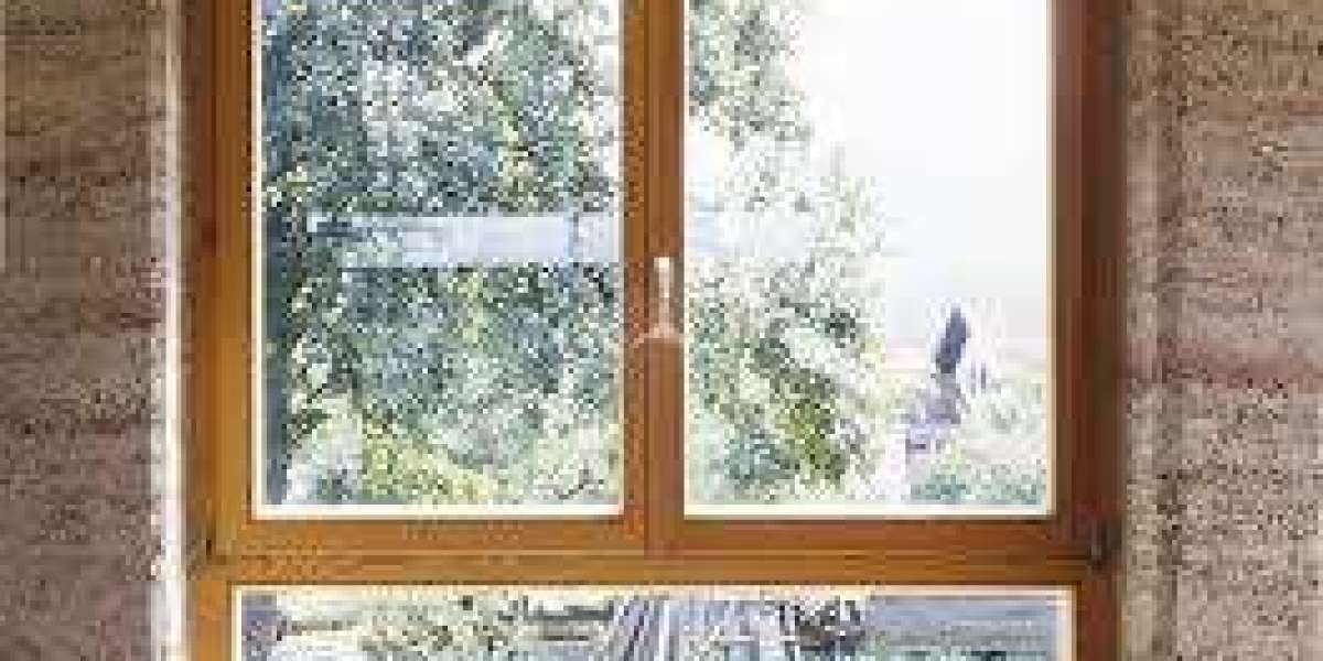 Historisch inspirierte Holzfenster für Altbausanierungen